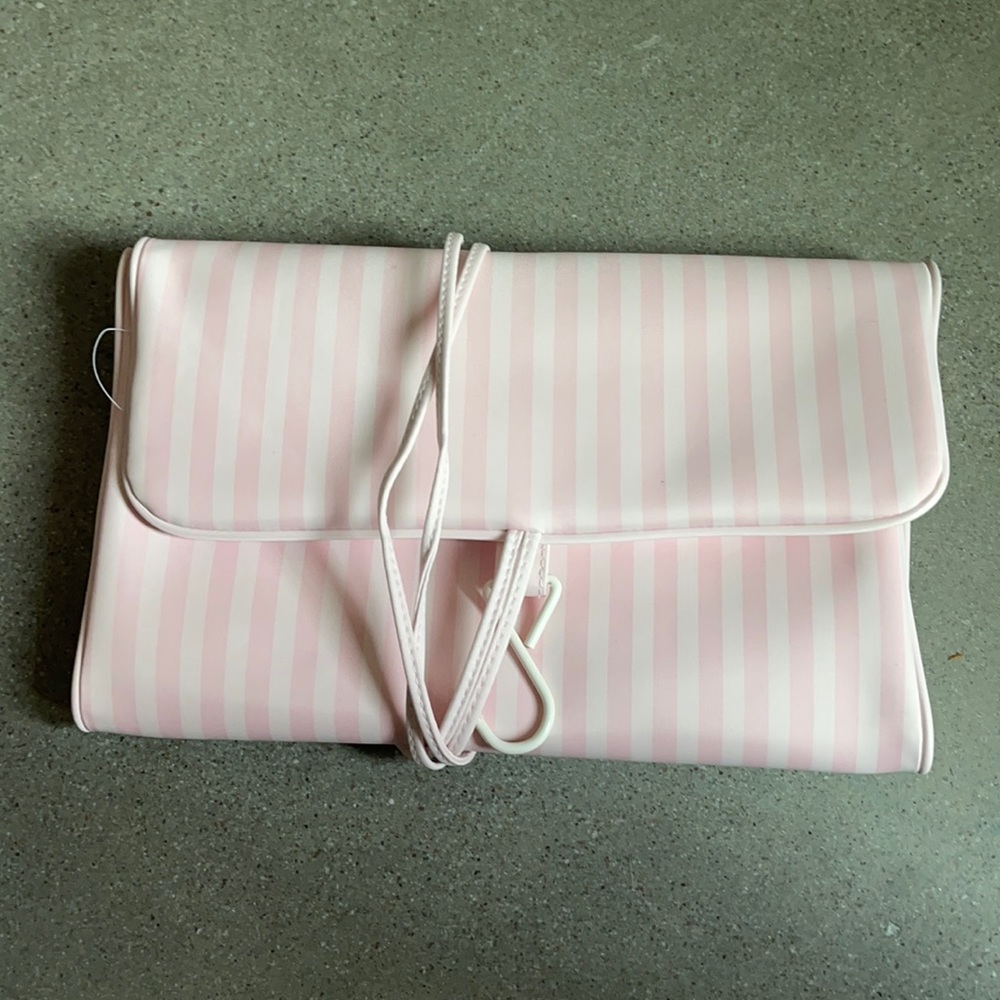 Victoria Secret Toiletry travel bag NWT